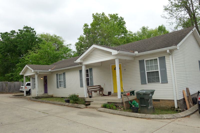 2116 S Main St, Springfield, TN 37172