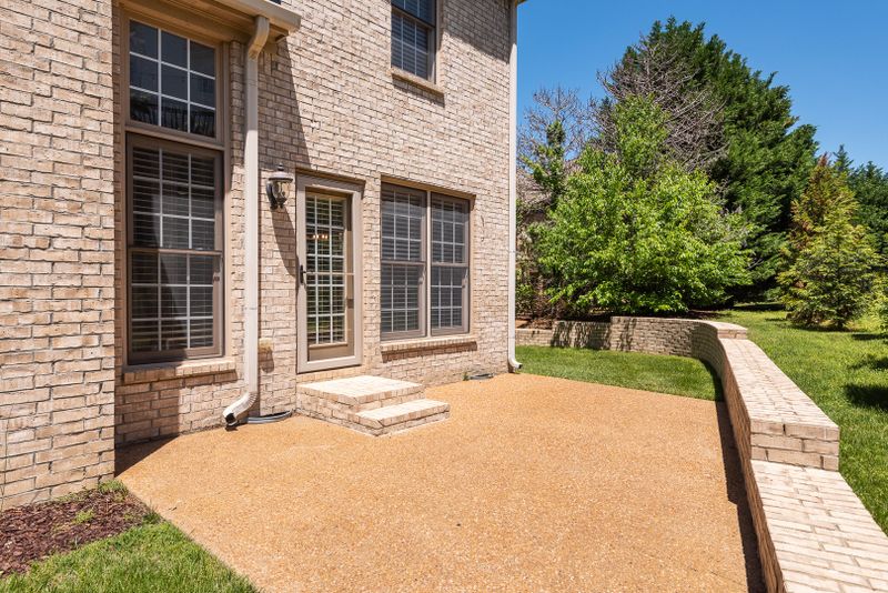 400 Beauchamp Cir, Franklin, TN 37067
