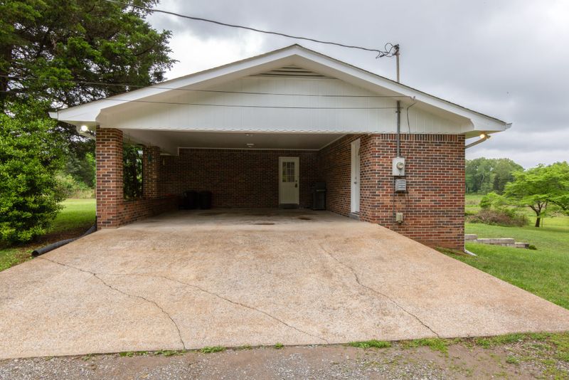 2601 Highway 96, Burns, TN 37029