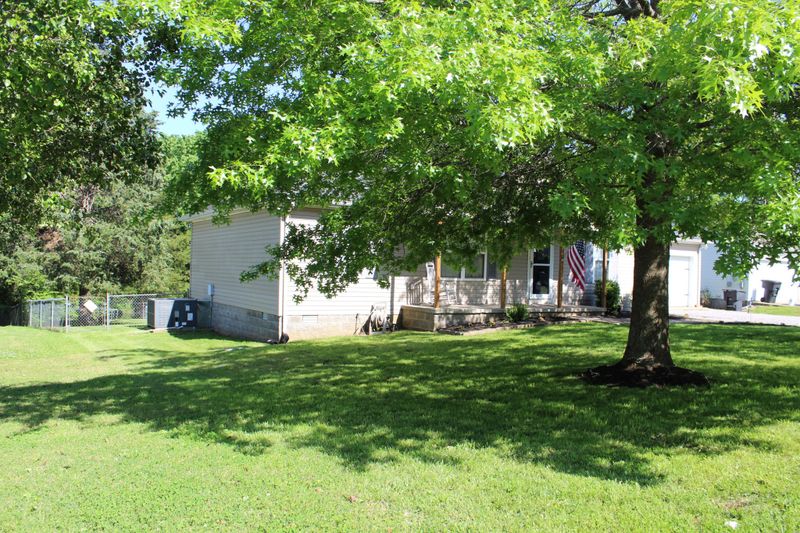 1155 Gardendale Dr, Murfreesboro, TN 37130