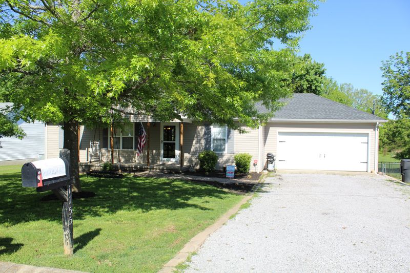 1155 Gardendale Dr, Murfreesboro, TN 37130
