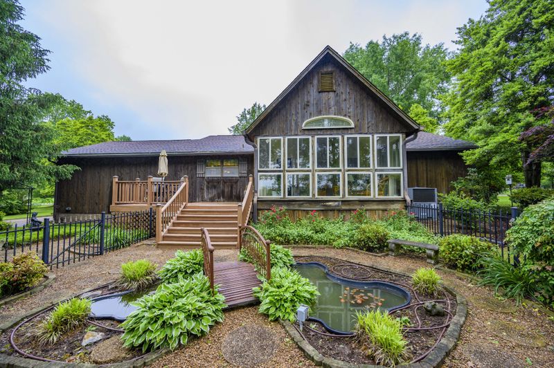 3503 Meadowwood Dr, Murfreesboro, TN 37128