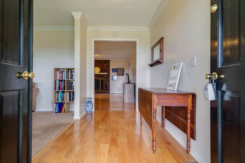 631 Heritage Dr, Madison, TN 37115
