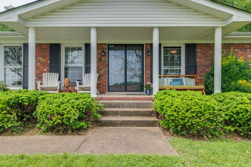 631 Heritage Dr, Madison, TN 37115