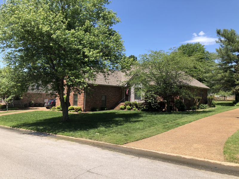 7217 River Bend Rd, Nashville, TN 37221