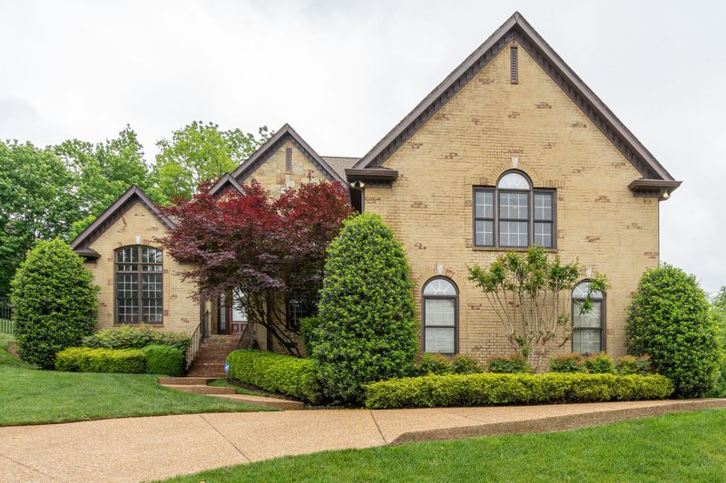 270 King Arthur Cir, Franklin, TN 37067