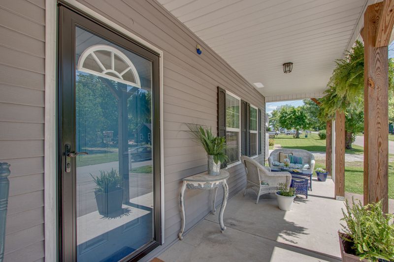 315 E 15th St, Columbia, TN 38401
