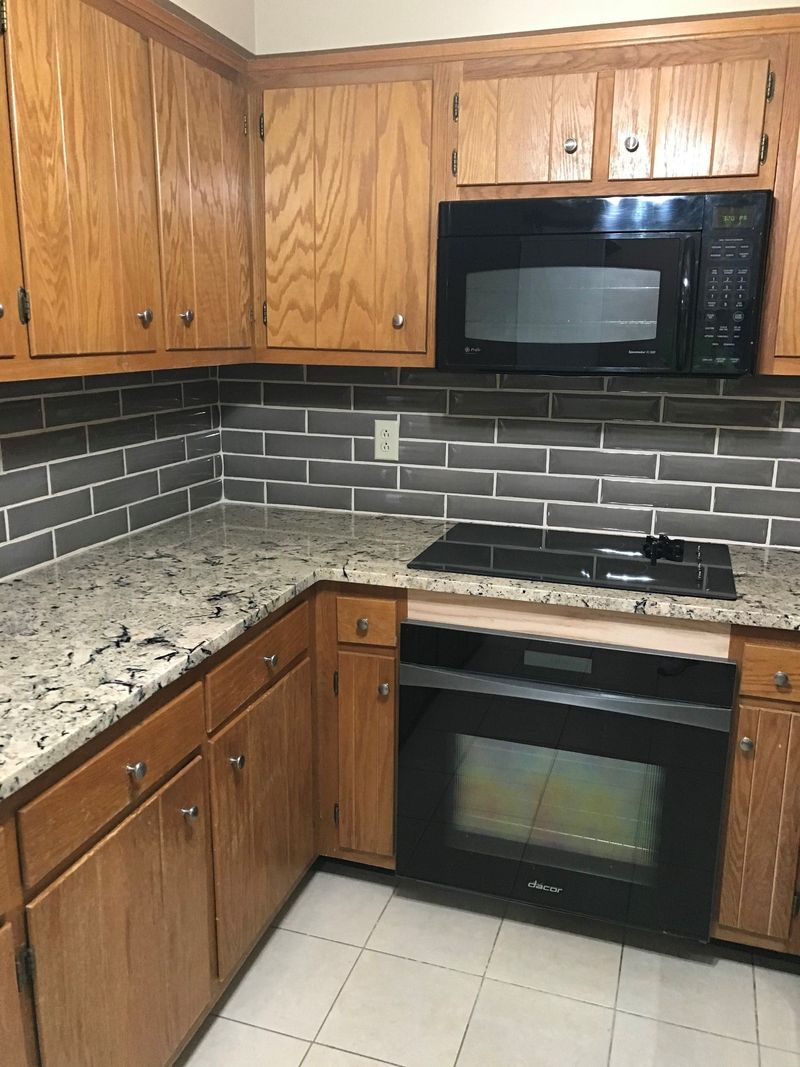 412 Hill Rd, Nashville, TN 37220