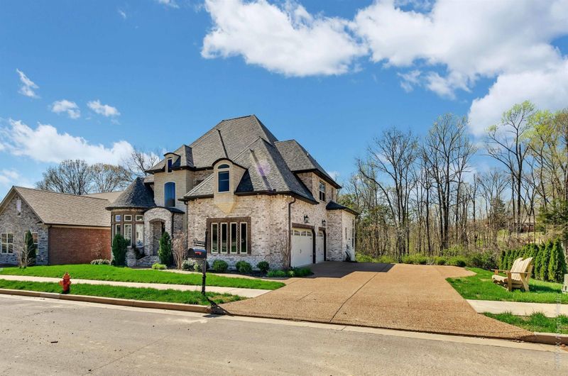 337 Bournemouth Ln, Hermitage, TN 37076