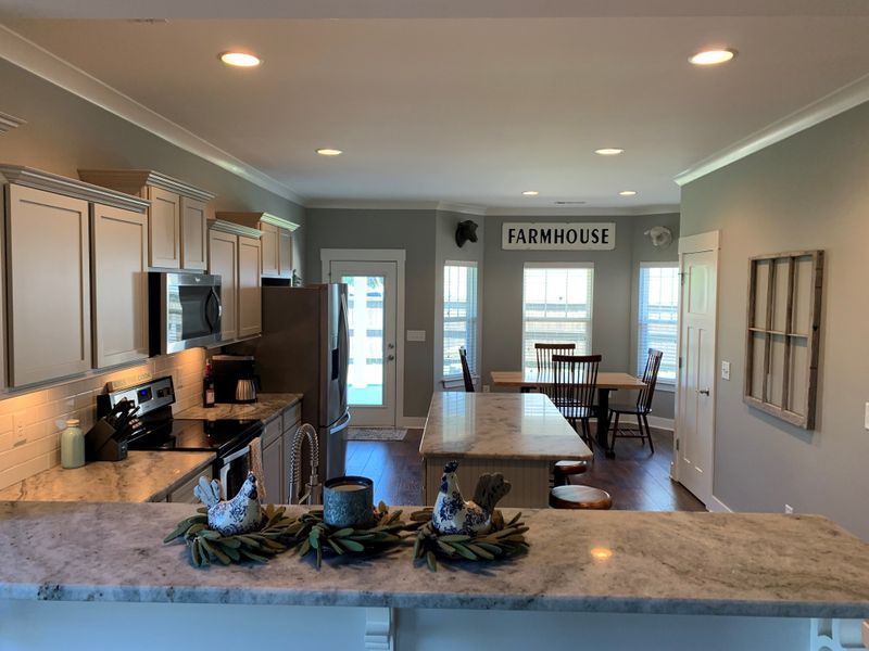 1032 Selous Dr, Murfreesboro, TN 37128