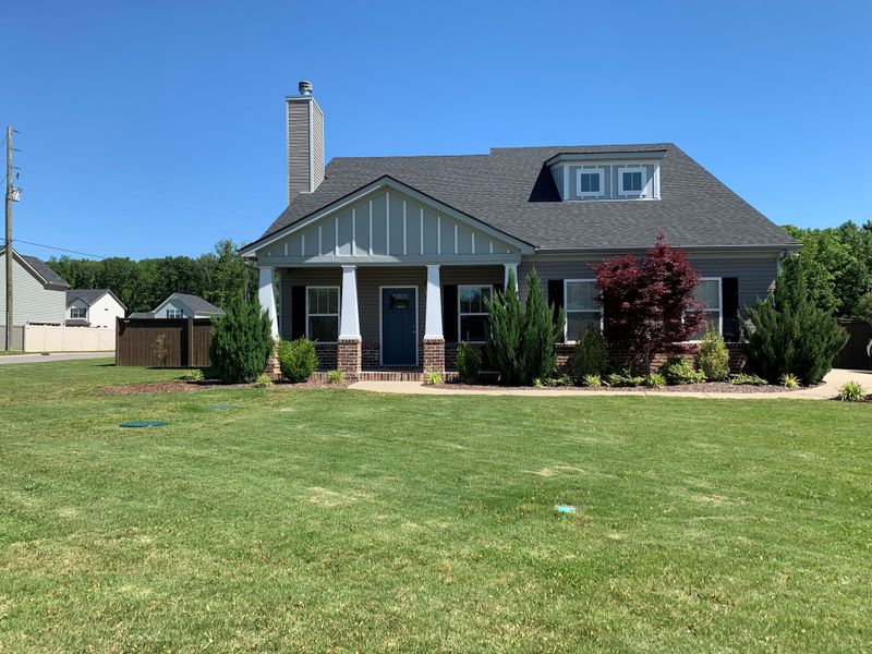 1032 Selous Dr, Murfreesboro, TN 37128