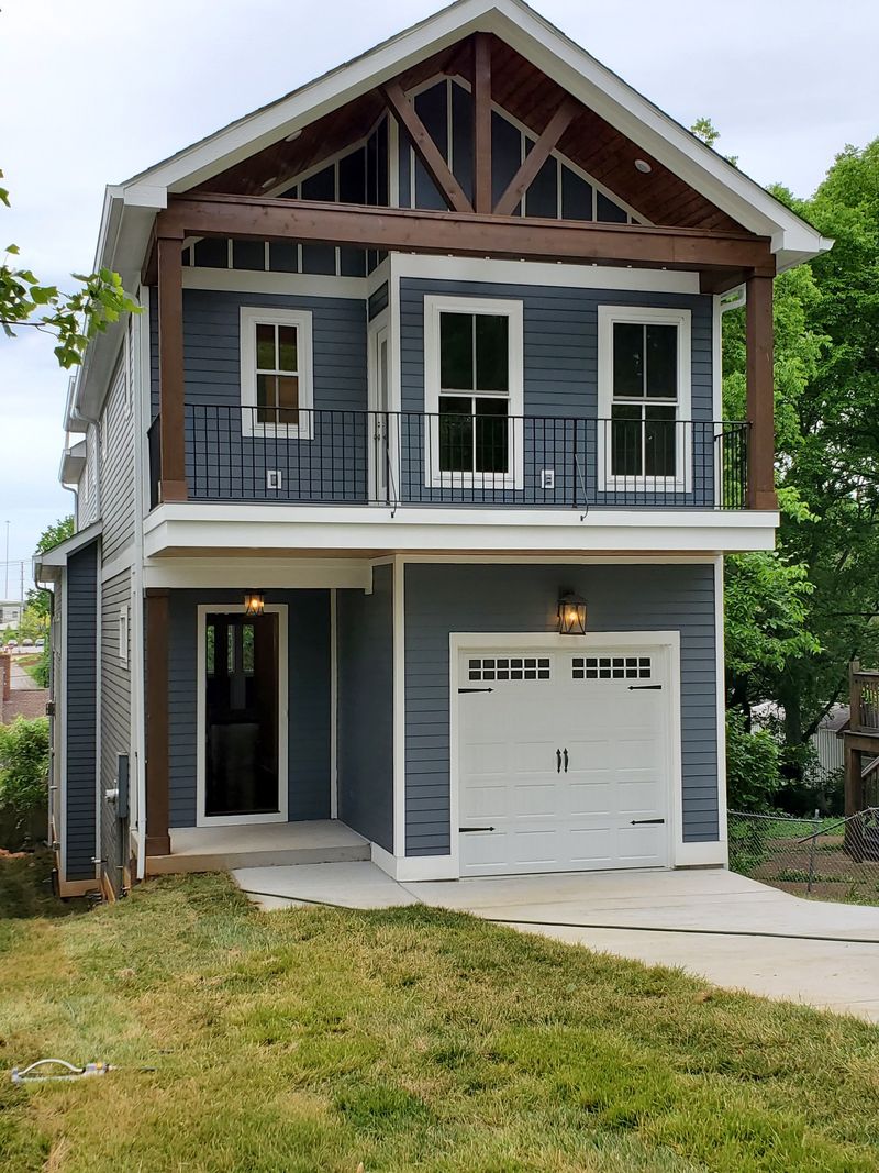 809 Horner Ave #B, Nashville, TN 37204