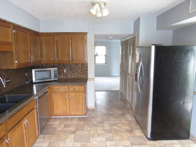 26 Rolling Meadows Dr, Goodlettsville, TN 37072