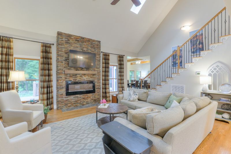 6530 Eudailey Covington Rd, College Grove, TN 37046