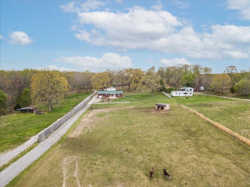 2365 Sylvia Rd, Dickson, TN 37055