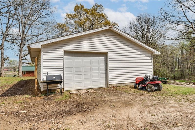 2365 Sylvia Rd, Dickson, TN 37055