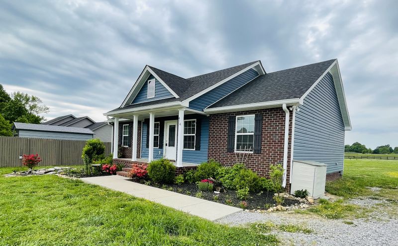 416 Womack Rd, Portland, TN 37148