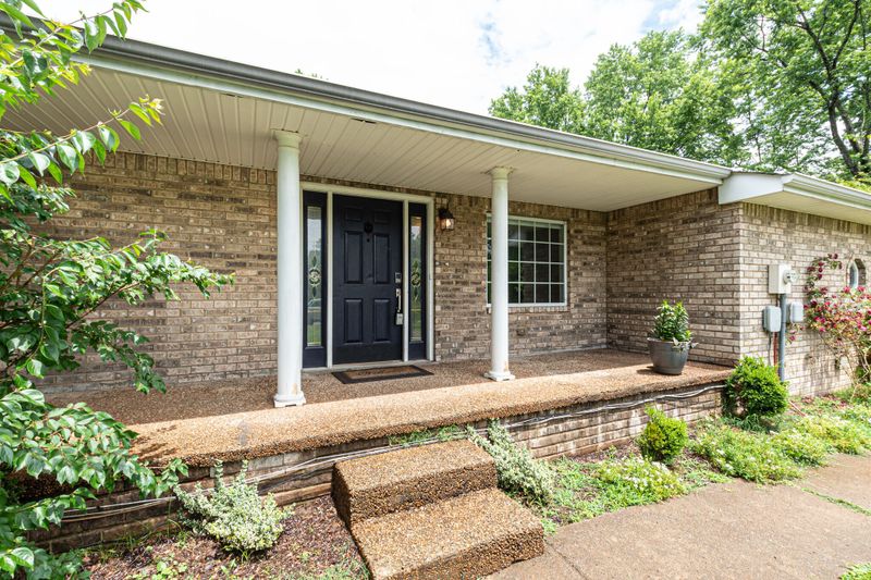 404 Hickorydale Ct, Mount Juliet, TN 37122
