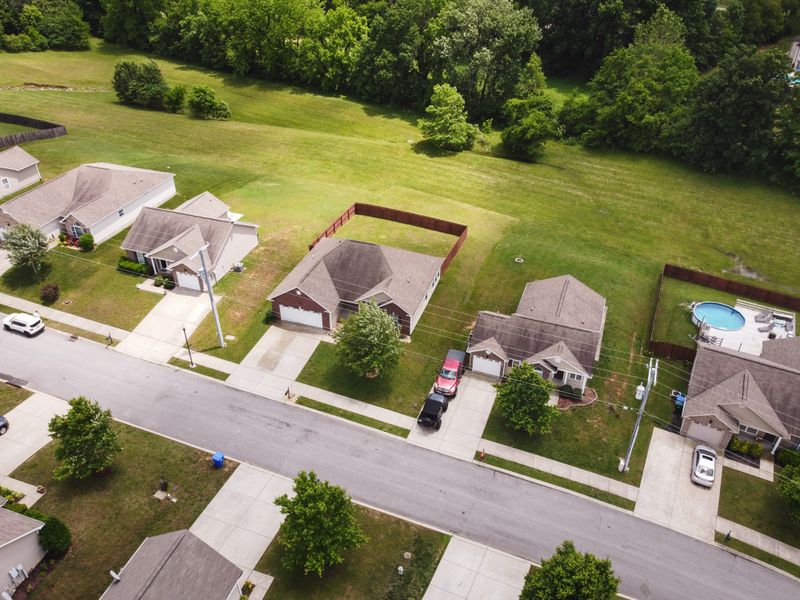 144 Granda Flora Dr, White House, TN 37188