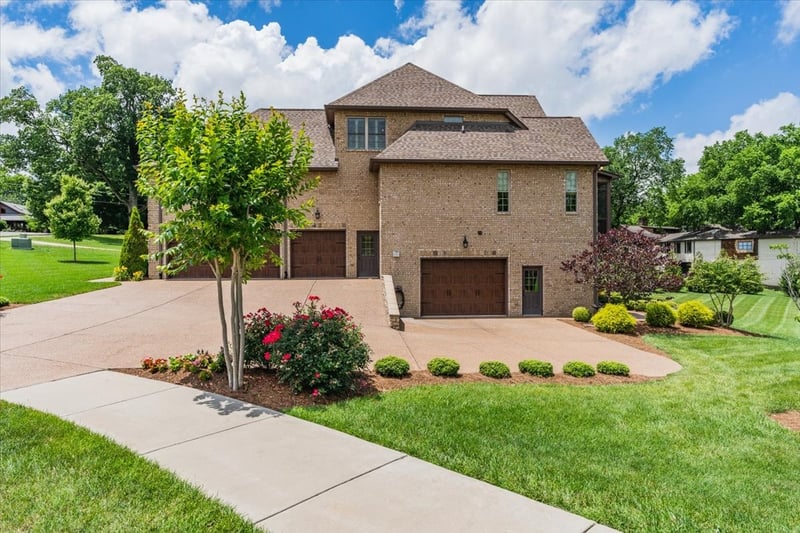 805 Azura Lndg, Old Hickory, TN 37138