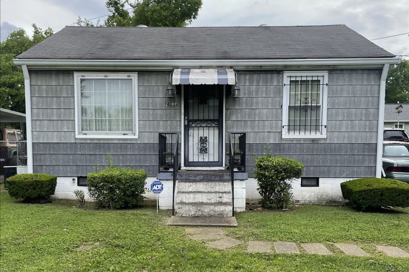 2107 11th Ave N, Nashville, TN 37208