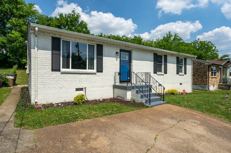 3336 Hospital Ln, Nashville, TN 37218