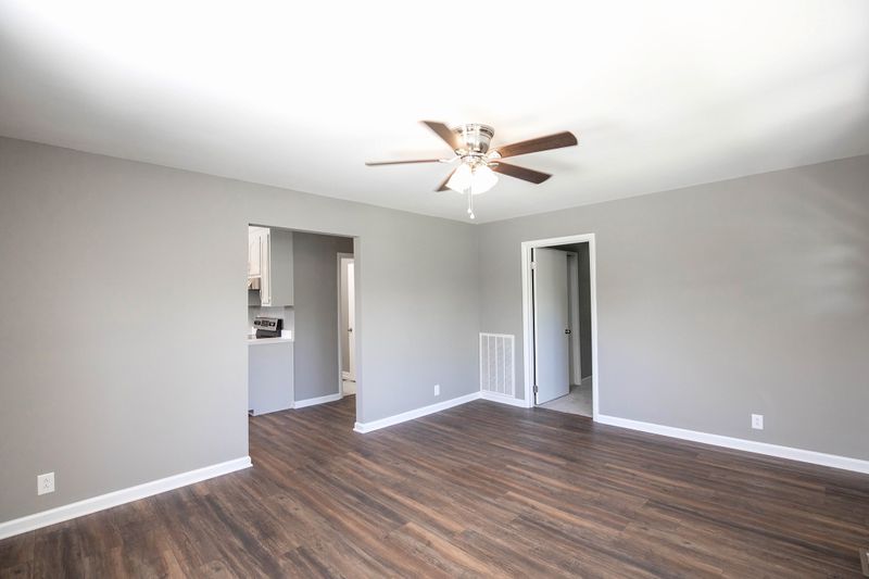 4660 Taylor Dr, Greenbrier, TN 37073