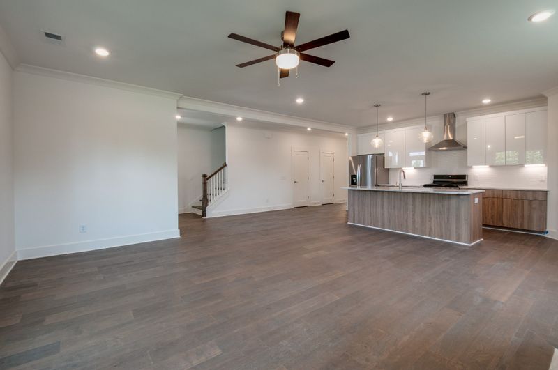 253A Riverside Dr, Nashville, TN 37206