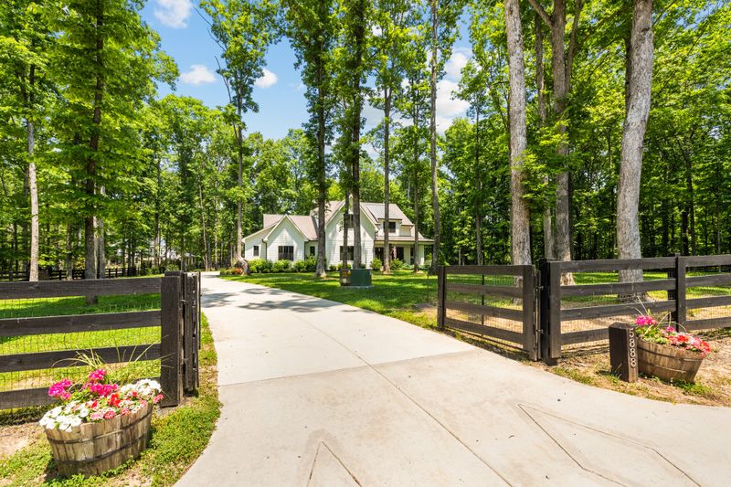 5888 Pinewood Rd, Franklin, TN 37064