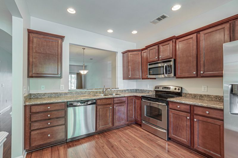 341 Blockade Ln, Mount Juliet, TN 37122