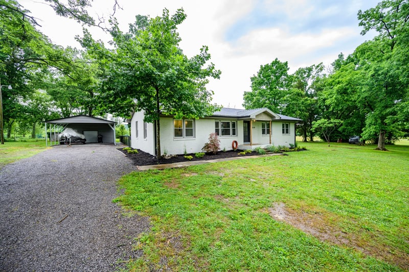 3674 W Trimble Rd, Milton, TN 37118
