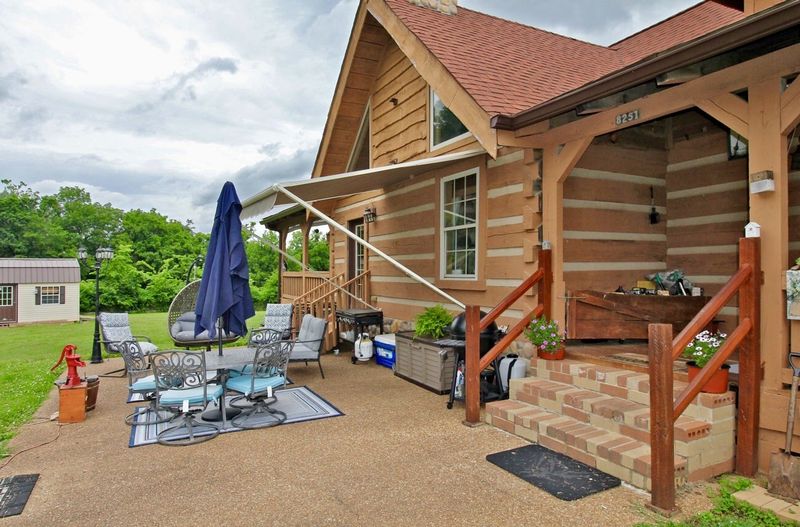 8251 Guthrie Rd, Cross Plains, TN 37049