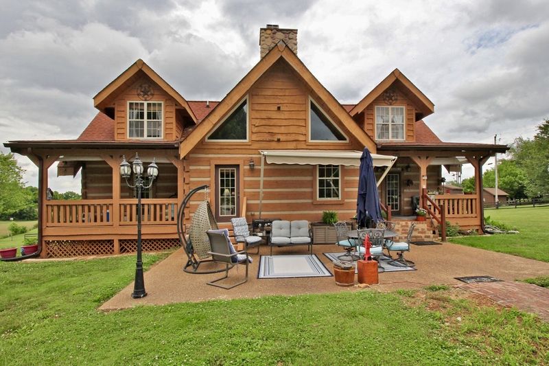 8251 Guthrie Rd, Cross Plains, TN 37049