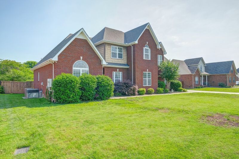 213 Zoe Ct, Murfreesboro, TN 37129