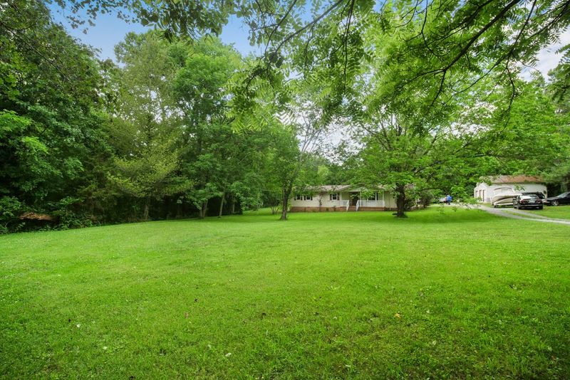 156 Vantrease Ln, Gallatin, TN 37066