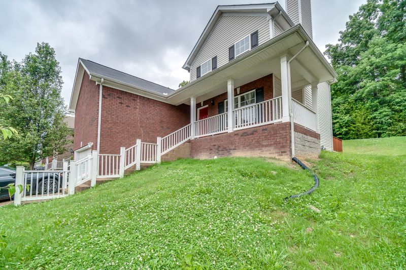 1644 Bridgecrest Dr, Antioch, TN 37013