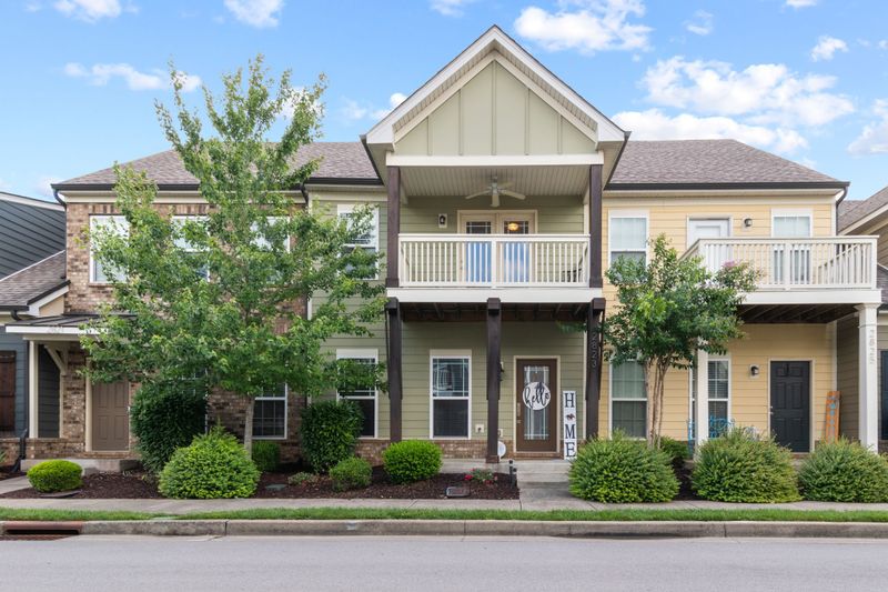 2823 Sterlingshire Dr, Murfreesboro, TN 37128