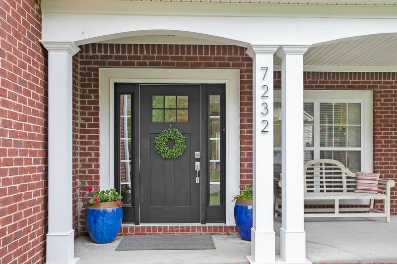 7232 Riverfront Dr, Nashville, TN 37221
