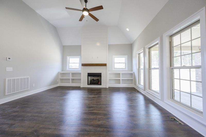 1609 Blue Ridge Dr, Murfreesboro, TN 37129