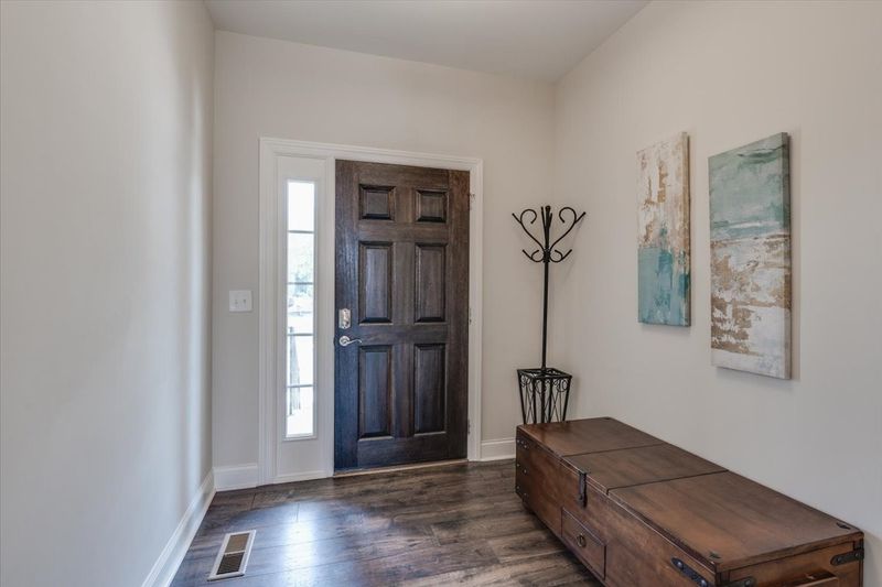 7047 Bennett Dr, Mount Juliet, TN 37122