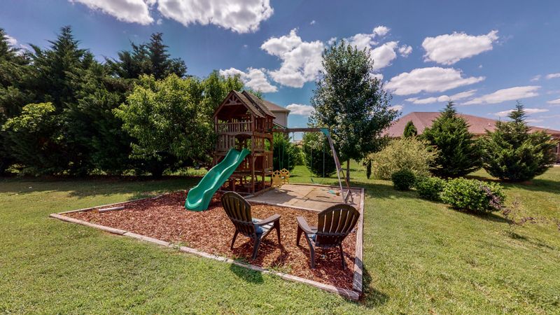 5001 Republic Ave, Murfreesboro, TN 37129
