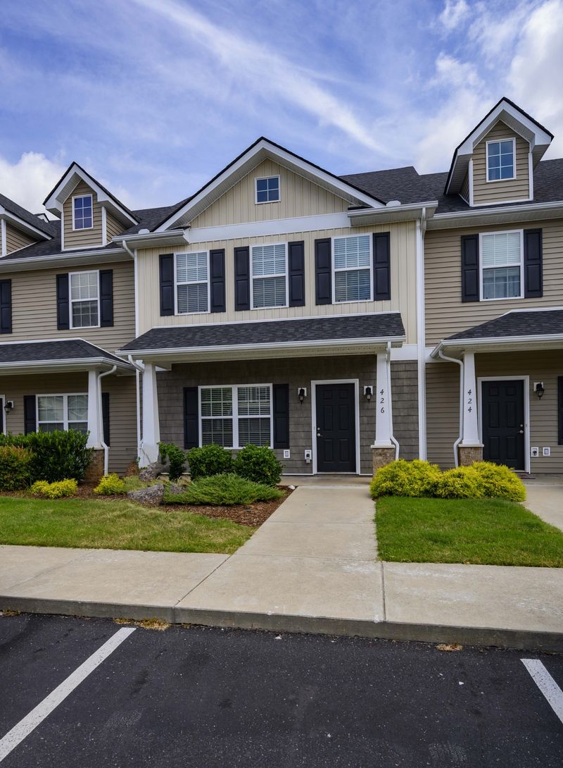 426 John Deere Dr, Murfreesboro, TN 37128