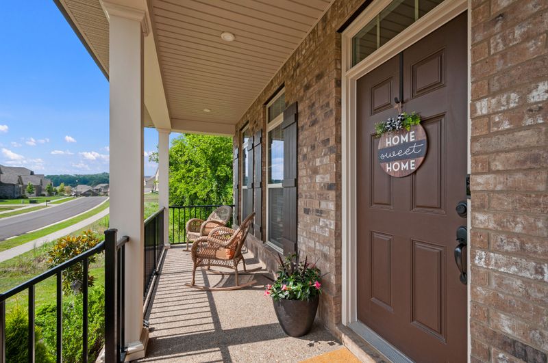 6706 Edgemore Dr, College Grove, TN 37046
