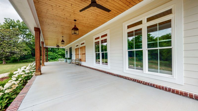 5530 Baker Rd, Murfreesboro, TN 37129