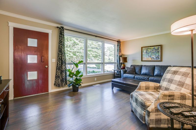1111 Elliott Dr, Murfreesboro, TN 37129