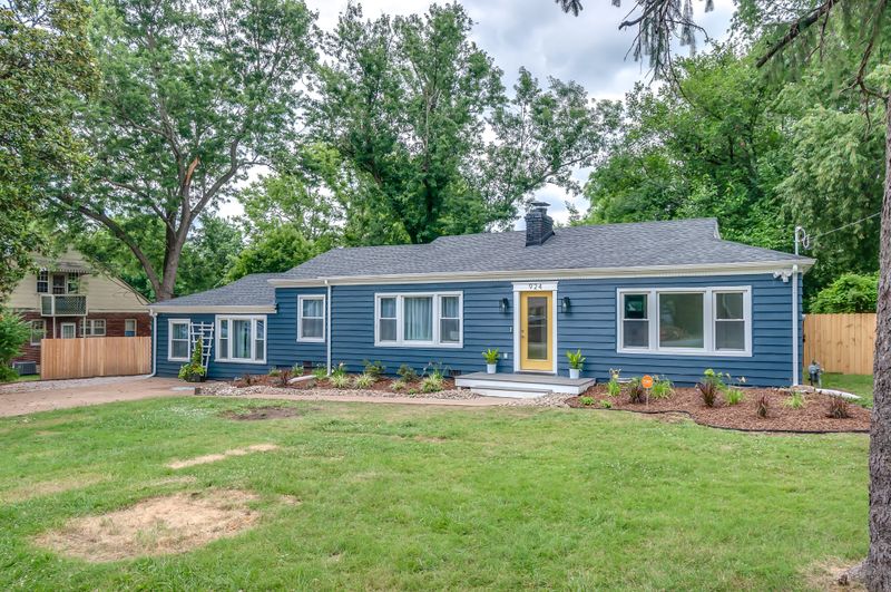 924 Malquin Dr, Nashville, TN 37216
