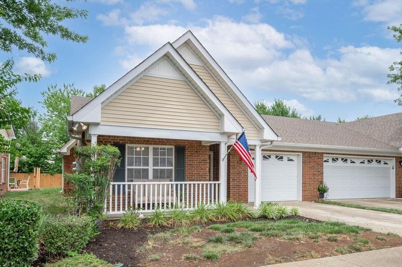 512 Forest Glen Cir, Murfreesboro, TN 37128