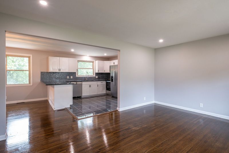 232 Bonnalynn Dr, Hermitage, TN 37076