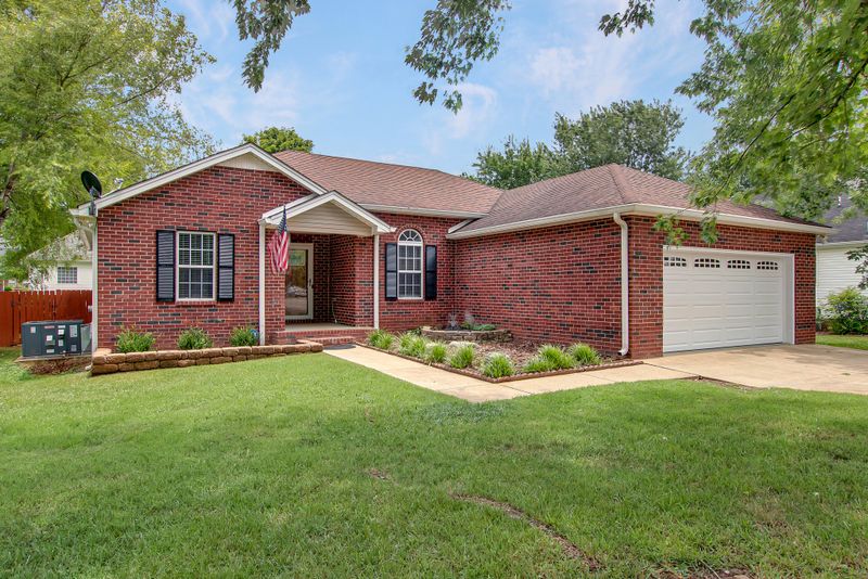 3322 Dibrell Ct, Murfreesboro, TN 37130