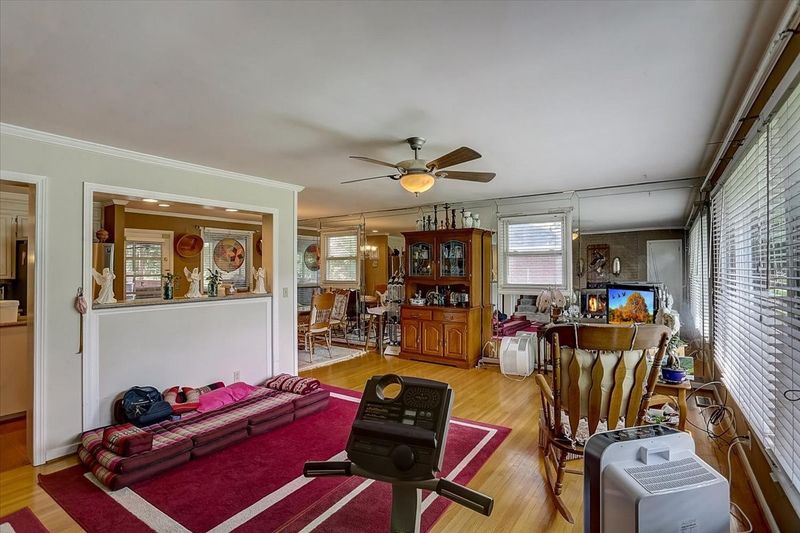 736 Winthorne Dr, Nashville, TN 37217